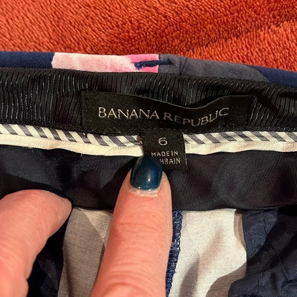 Banana Republic floral Capri pants style Avery - Picture 2 of 6